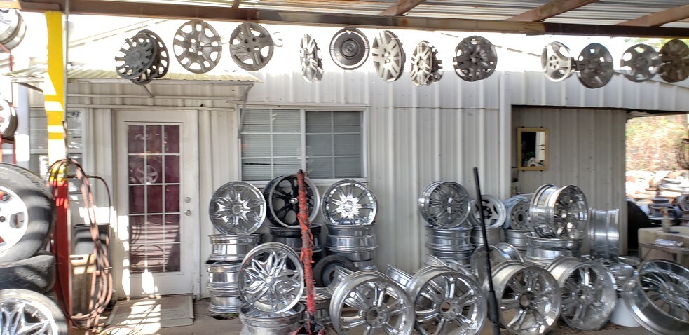 Primary Photo Of 9024 Eastex Fwy, Houston Auto Repair For Sale