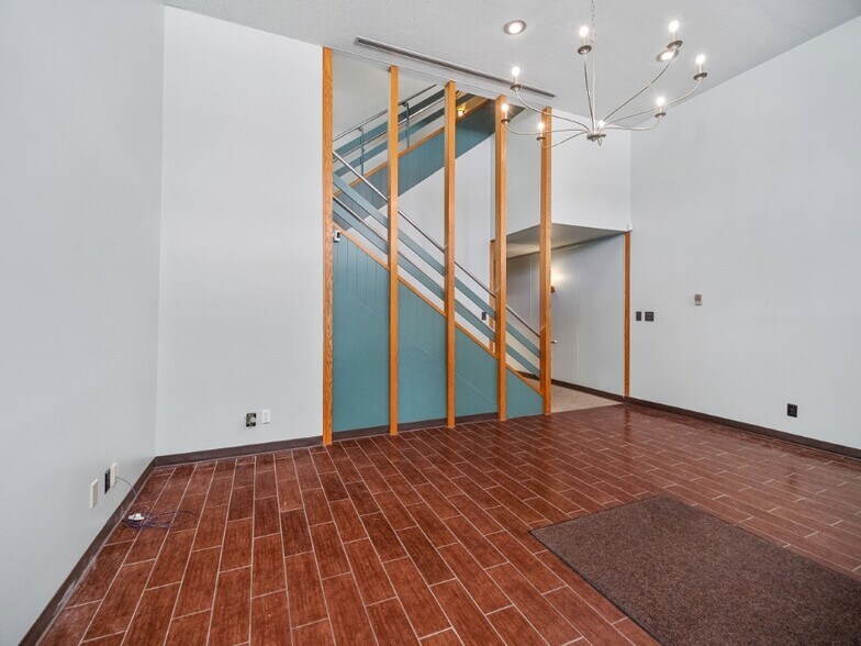 More Photos Of 622 S Calhoun St, Fort Wayne Office For Sale