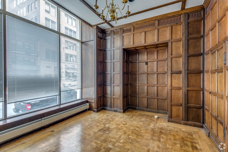 More Photos Of 225 E Mason St, Milwaukee Office Residential For Sale