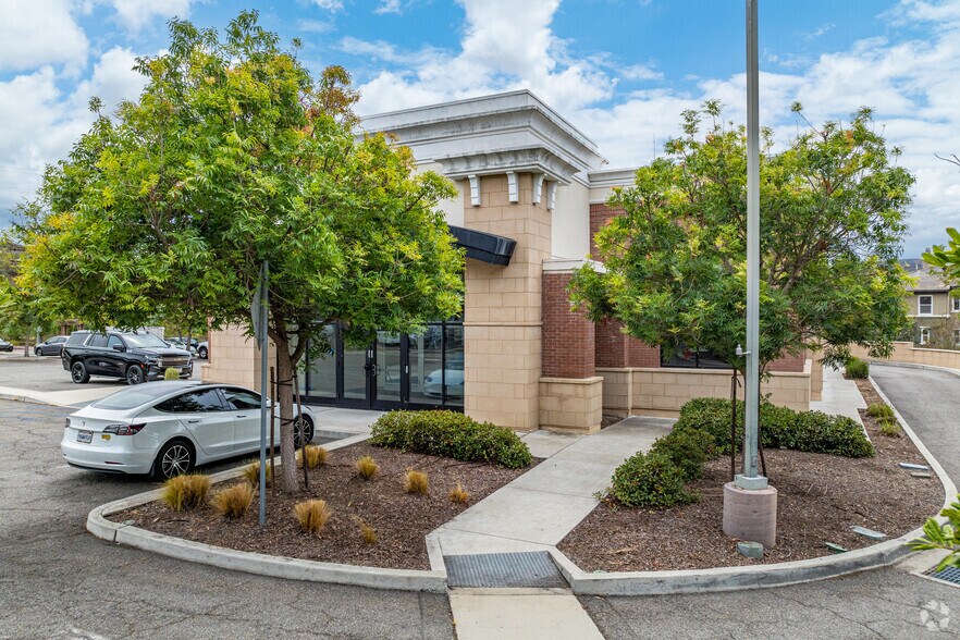 More Photos Of 1705 San Elijo Rd, San Marcos Bank For Lease