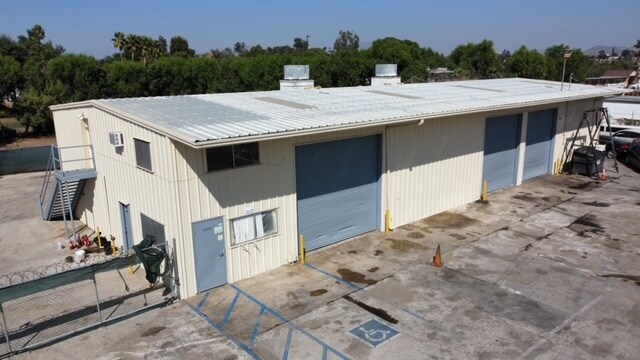 More Photos Of 10565 Limonite Ave, Jurupa Valley Warehouse For Lease