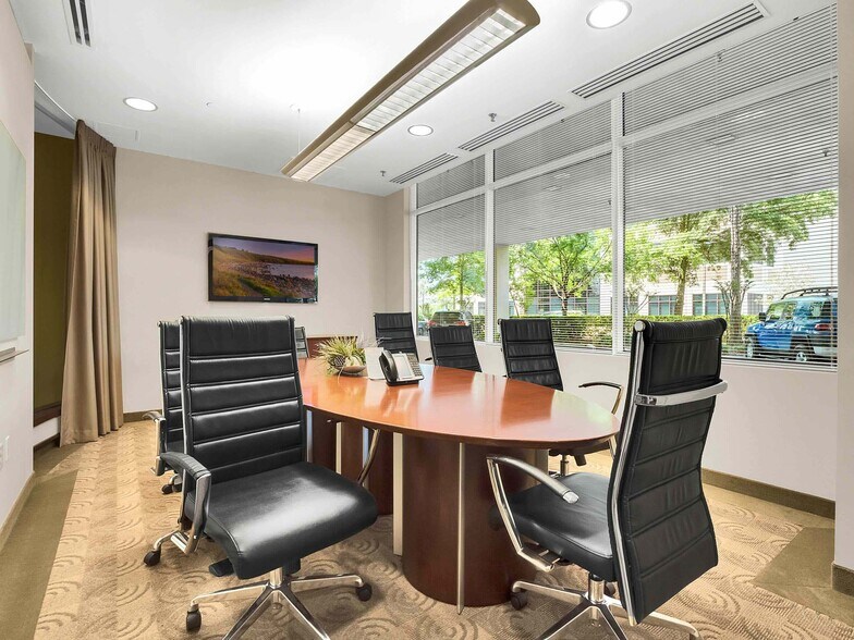 More Photos Of 1540 International Pky, Lake Mary Office For Sale