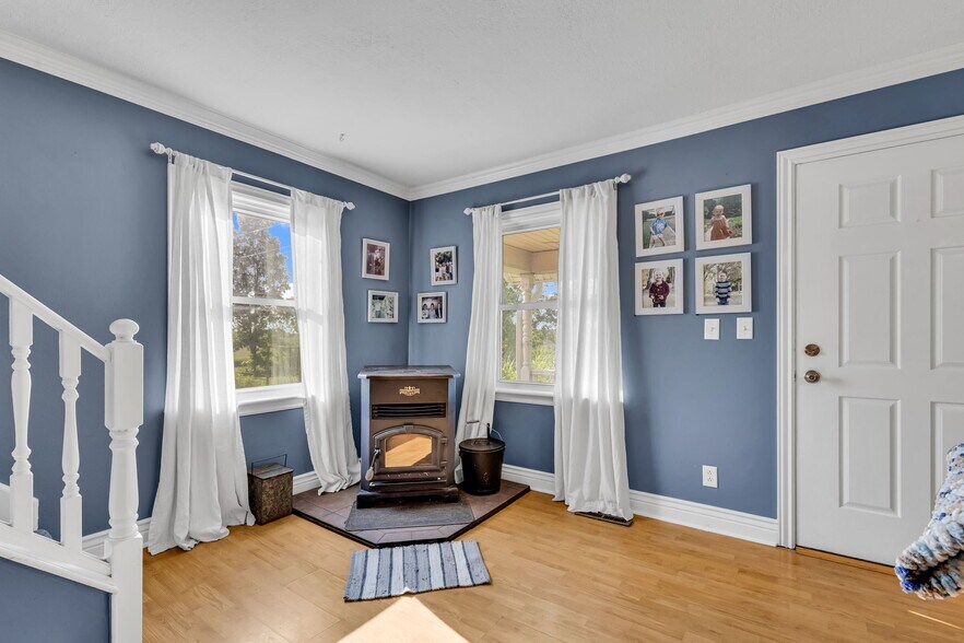 More Photos Of 5643 Yankee St, Fredericktown Specialty For Sale