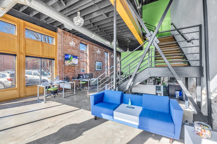 More Photos Of 201 E Hobson Ave, Sapulpa Loft Creative Space For Sale