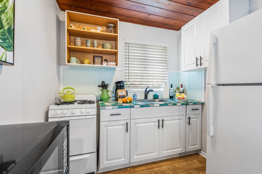 More Photos Of 11450 S Indian River Dr, Sebastian Hotel For Sale