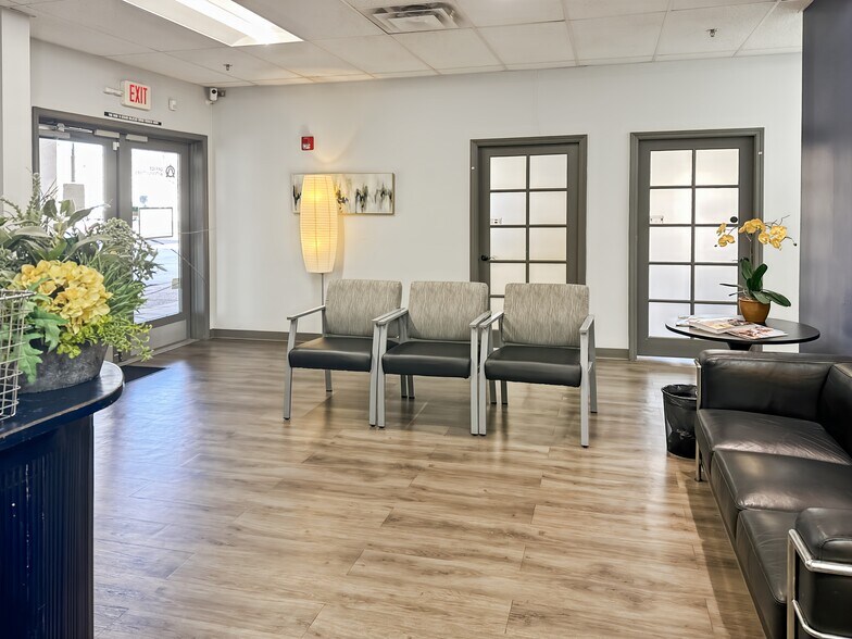 More Photos Of 6300 Riverside Plaza Ln NW, Albuquerque Coworking Space