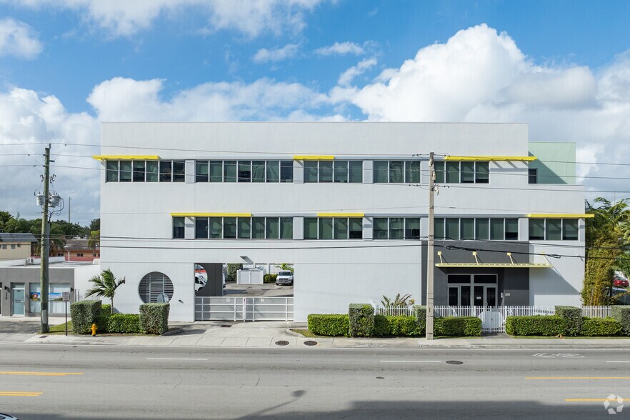 Primary Photo Of 2200 SW 67th Ave, Miami Office For Sale
