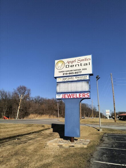 More Photos Of 8111 E 109th Ave, Crown Point Storefront Retail Office For Lease