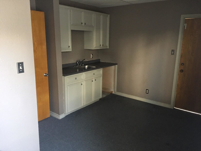 More Photos Of 9801 Anderson Mill Rd, Austin Loft Creative Space For Sale