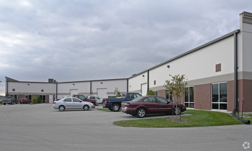 More Photos Of 1616-1640 Eastport Plaza Dr, Collinsville Medical For Lease