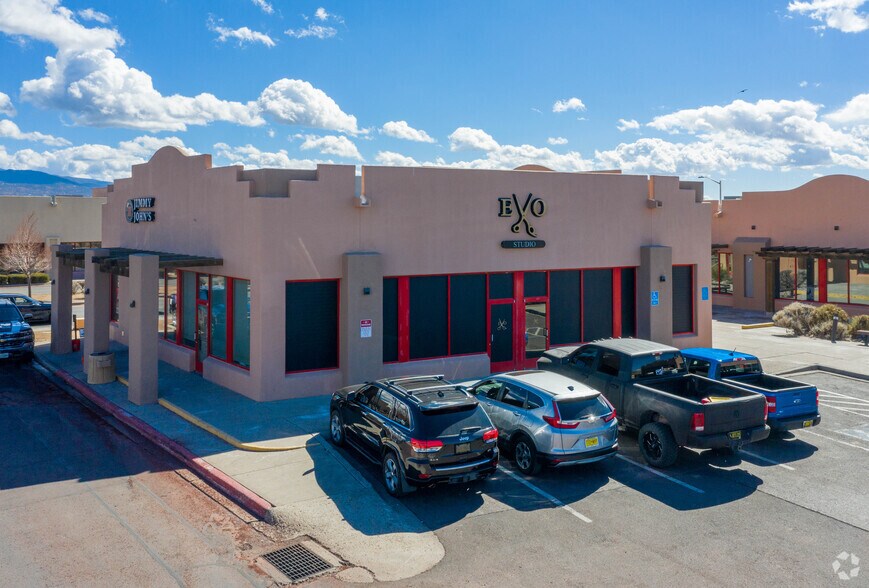 Primary Photo Of 3526 Zafarano Dr, Santa Fe Freestanding For Lease