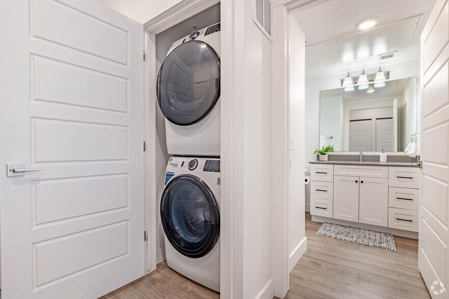 More Photos Of 1925 W North Temple, Salt Lake City Apartments For Lease