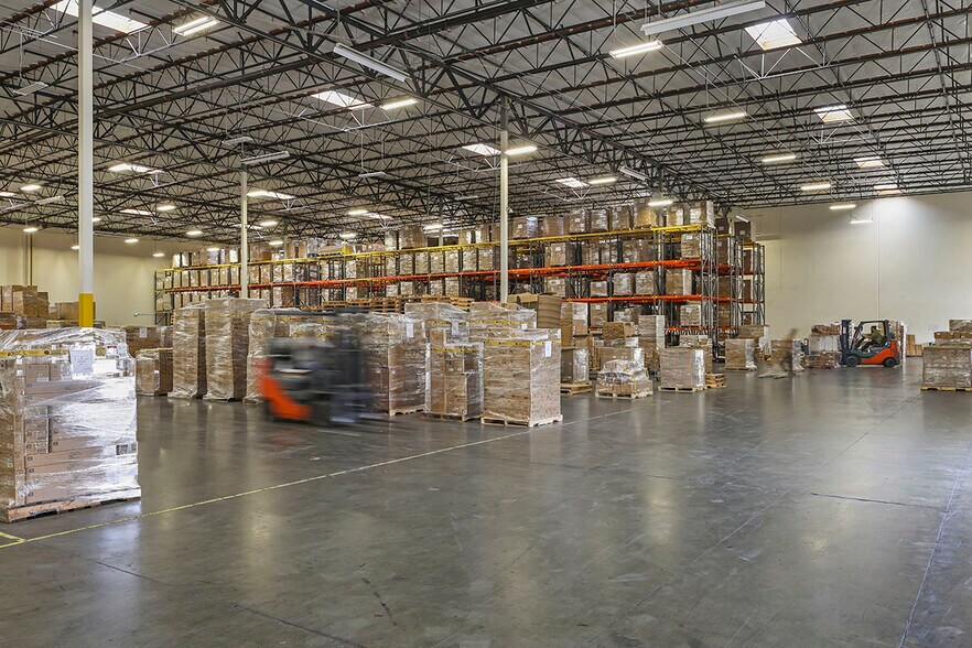 More Photos Of 11246 Jersey Blvd, Rancho Cucamonga Distribution For Lease