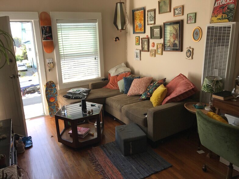 More Photos Of 1364 E 27th St, Oakland Apartments For Sale