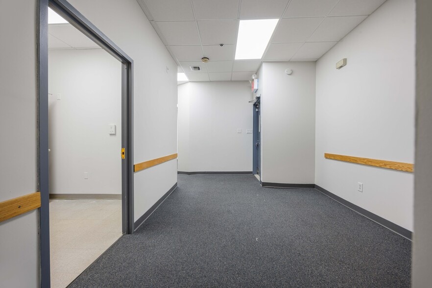 More Photos Of 200-12 44th Ave, Bayside Office For Lease