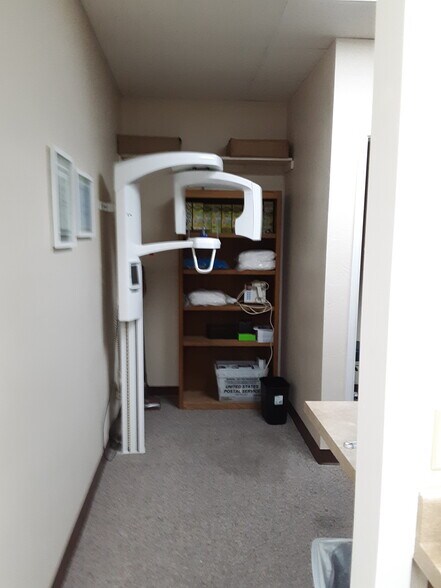 More Photos Of 13210 W Van Buren St, Goodyear Office For Lease