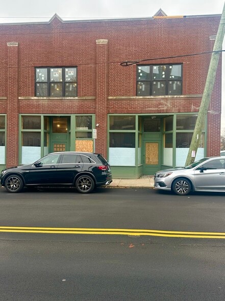 More Photos Of 105 Parsons Ave, Columbus Storefront Retail Office For Lease