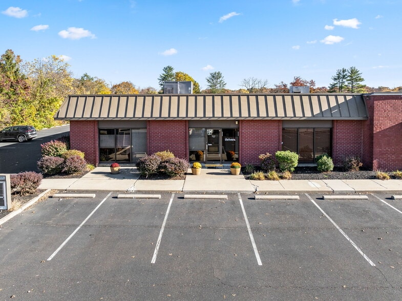 More Photos Of 2031 N Broad St, Lansdale Medical For Sale