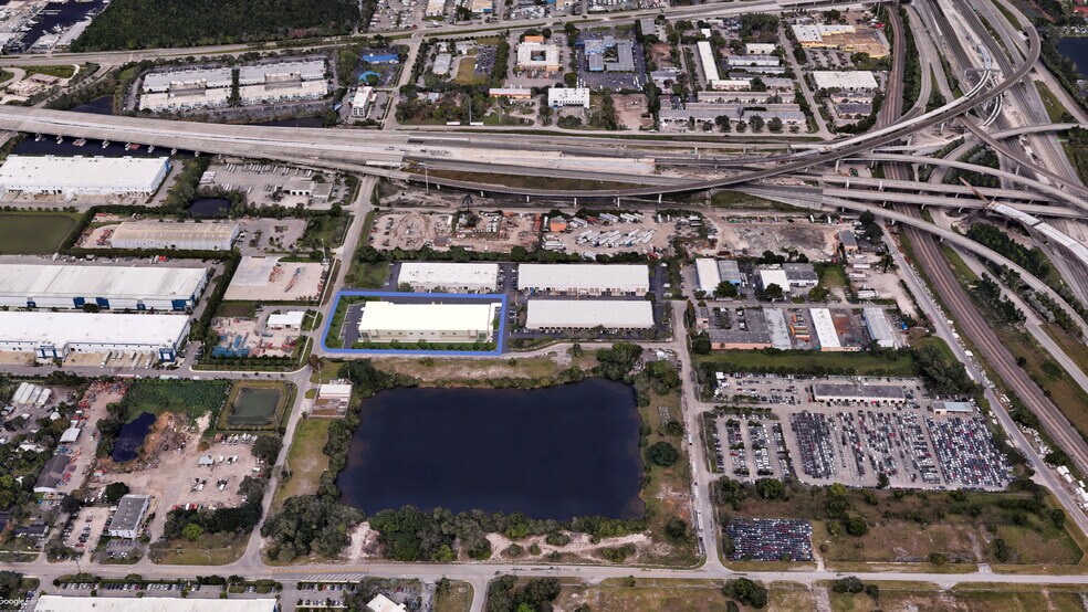 More Photos Of 3410 SW 26th Ter, Fort Lauderdale Warehouse For Lease