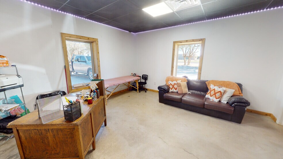 More Photos Of 1215 NW 1st Plz, Andrews Restaurant For Sale