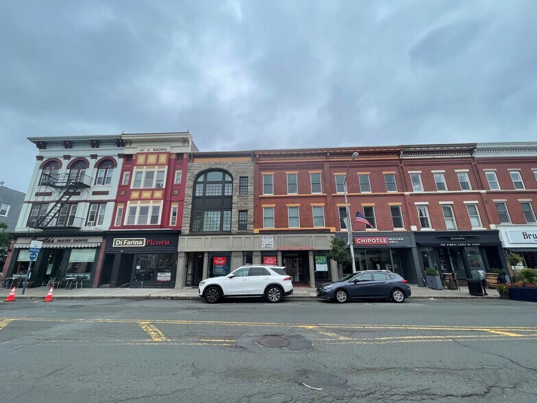 More Photos Of 109 E Broad St, Westfield Apartments For Lease