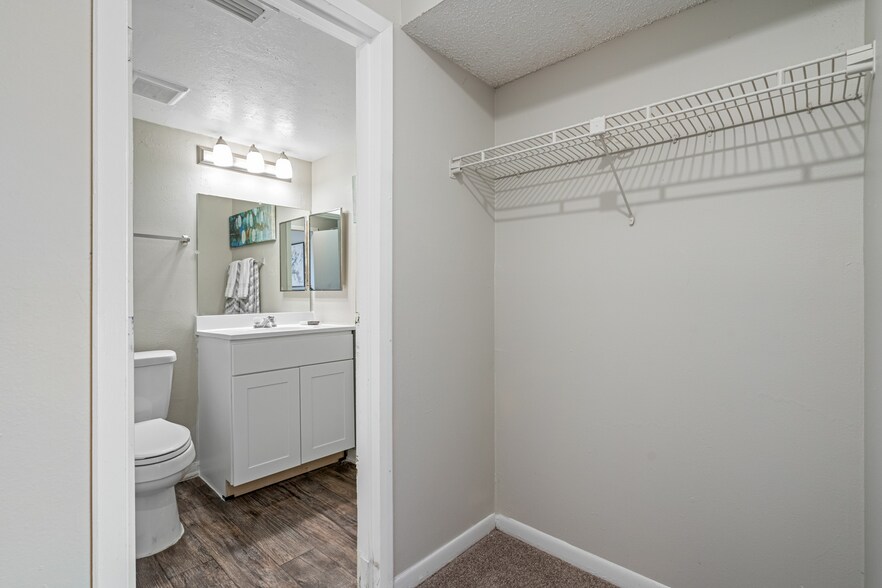 More Photos Of 2148 54th Ave S, Saint Petersburg Apartments For Sale