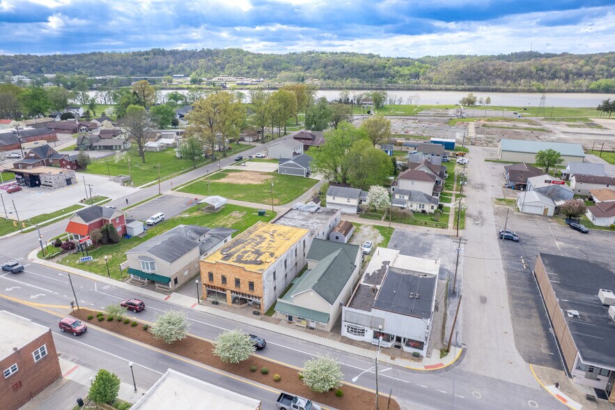 More Photos Of 2815 Grand Central Ave, Vienna General Retail For Sale