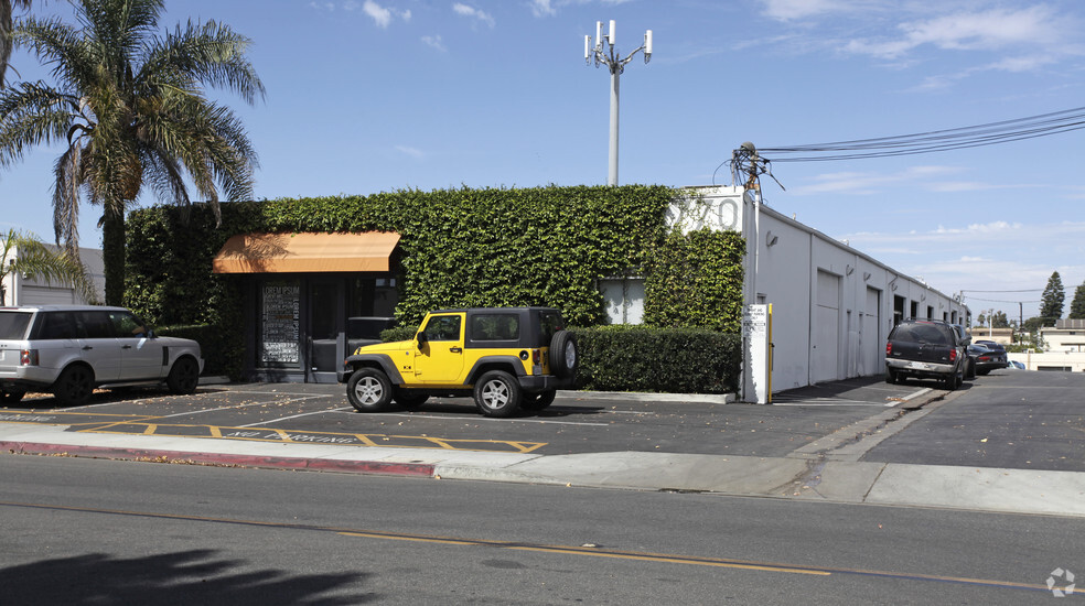 Primary Photo Of 770 W 17th St, Costa Mesa Warehouse For Lease