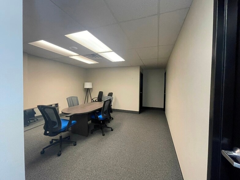 More Photos Of 3555-3559 W Wright St, Boise Light Manufacturing For Lease