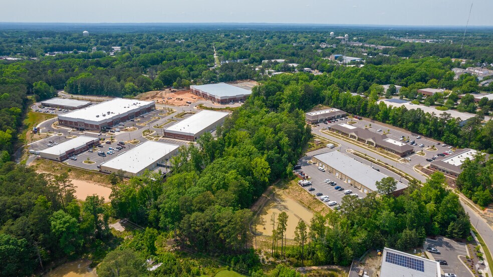 More Photos Of 2041-2053 Energy Dr, Apex Light Manufacturing For Lease