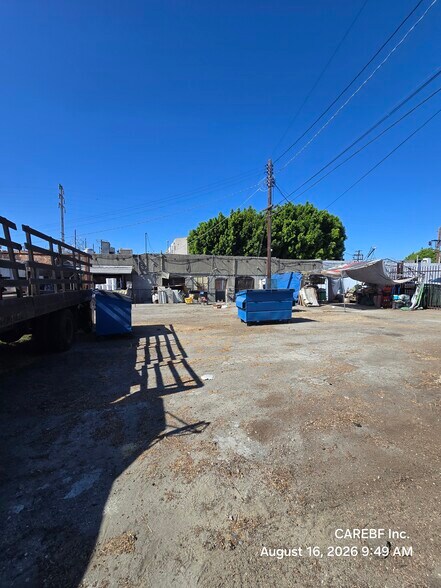 More Photos Of 3009 Wabash Ave, Los Angeles Storefront For Sale