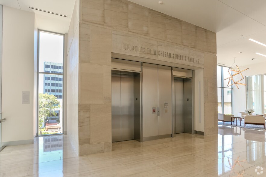 More Photos Of 833 E Michigan St, Milwaukee Office For Lease