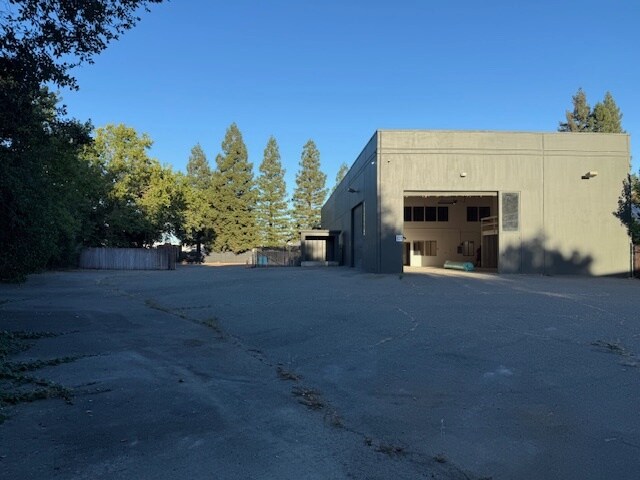 More Photos Of 3388 Regional Pky, Santa Rosa Warehouse For Lease