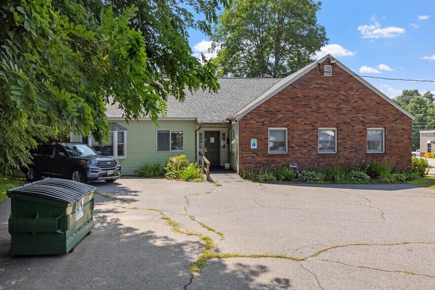 Primary Photo Of 214 Lake St, Bristol Office For Sale