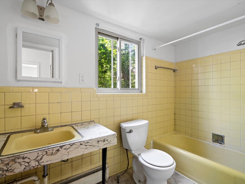 More Photos Of 19199 Lahser Rd, Detroit Apartments For Sale