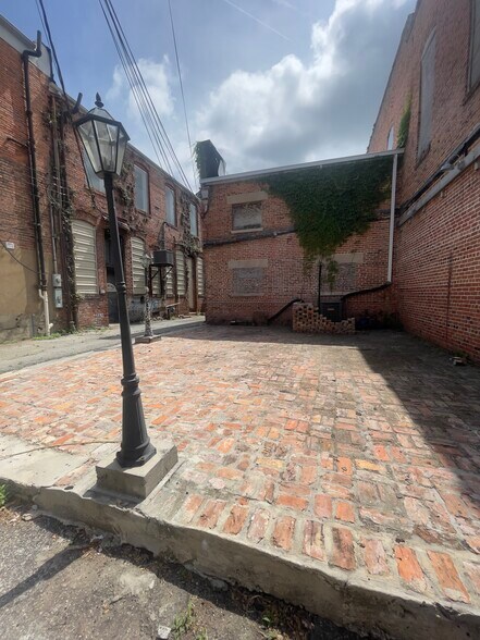 More Photos Of 103 S Lee St, Quitman Office Residential For Sale