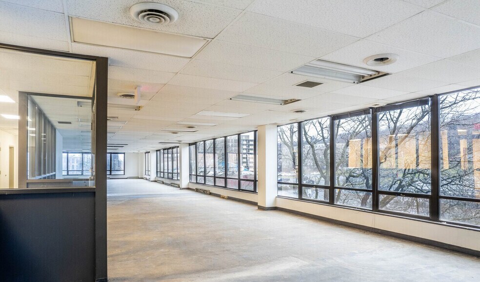 More Photos Of 1801 6th Ave, Troy Office For Lease