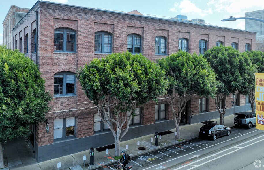 More Photos Of 1050 Battery St, San Francisco Office For Lease