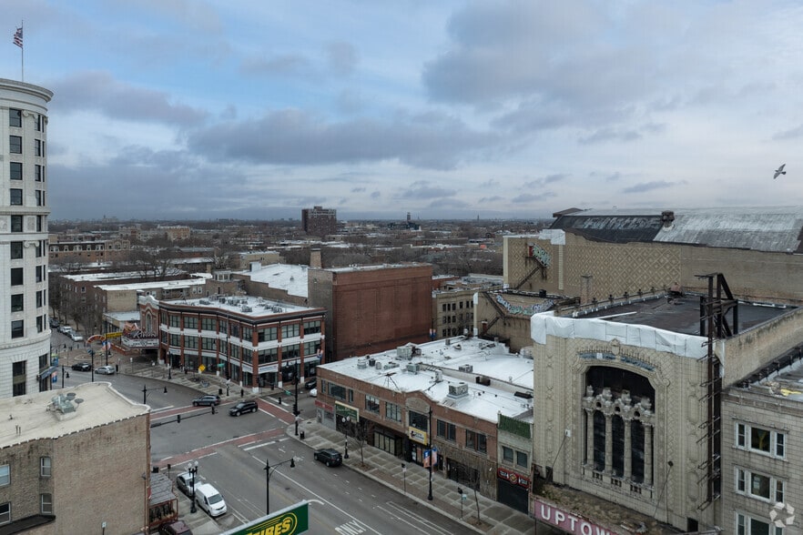 More Photos Of 4804 N Broadway St, Chicago Storefront Retail Office For Lease