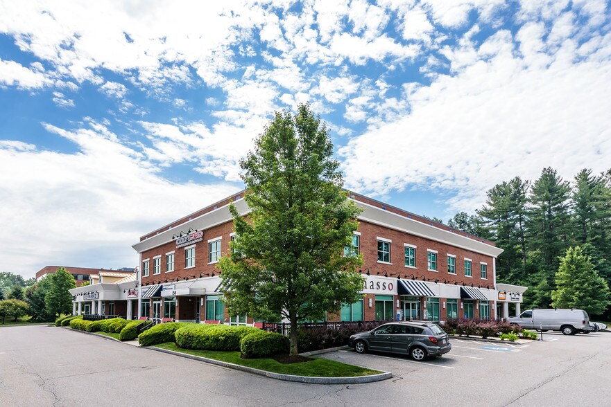 More Photos Of 154 Turnpike Rd, Southborough Storefront Retail Office For Lease