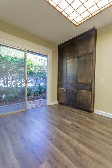 More Photos Of 1258-1262 Harvard Ave, Claremont Medical For Lease