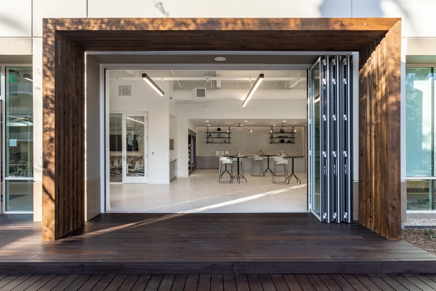 More Photos Of 20 Enterprise, Aliso Viejo Office For Lease