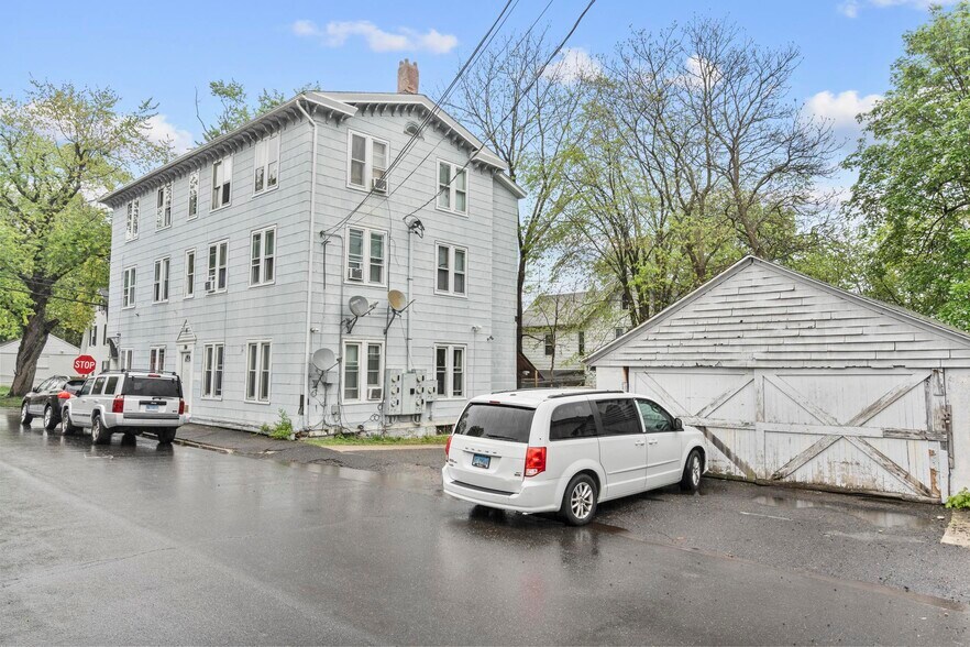 More Photos Of 99 Galpin St, Naugatuck Apartments For Sale