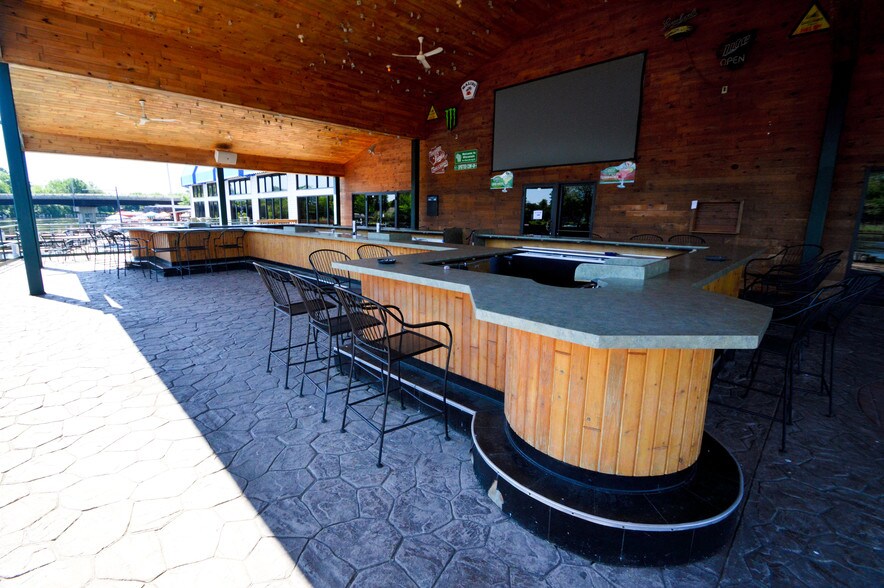 More Photos Of 204 Wolf River Dr, Fremont Marina For Sale