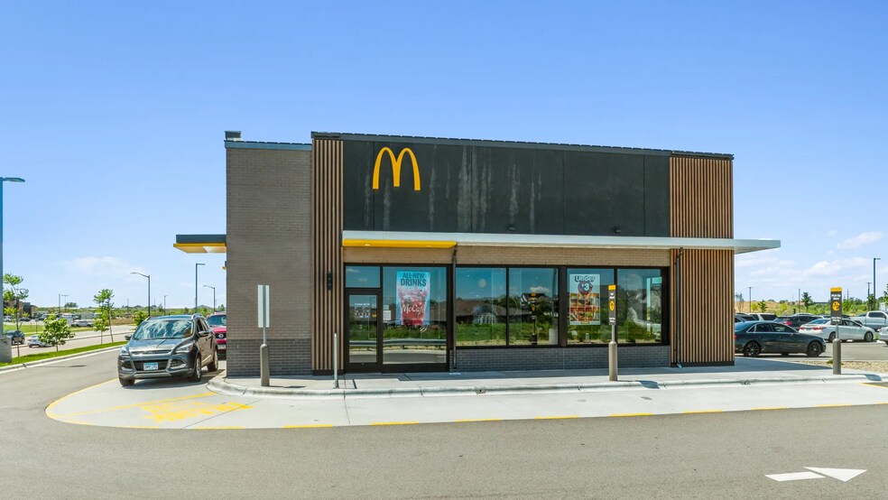 More Photos Of 15460 English Ave, Apple Valley Fast Food For Sale