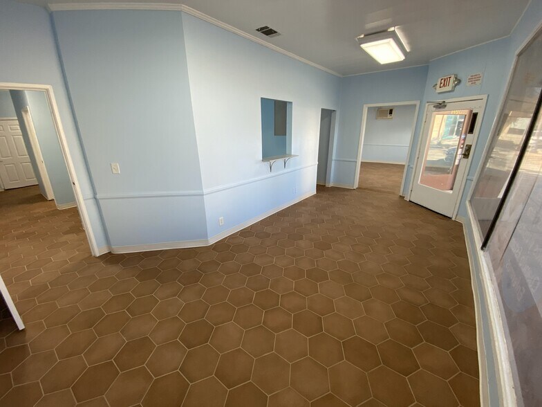 More Photos Of 1490 6th St, Coachella Medical For Lease