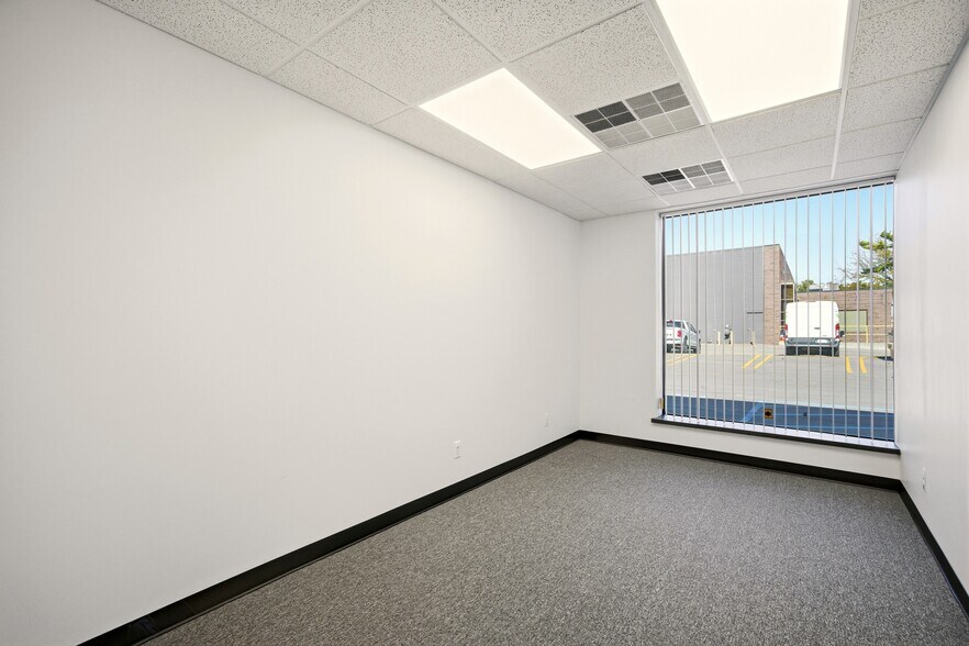 More Photos Of 11887-11897 Belden Ct, Livonia Warehouse For Lease
