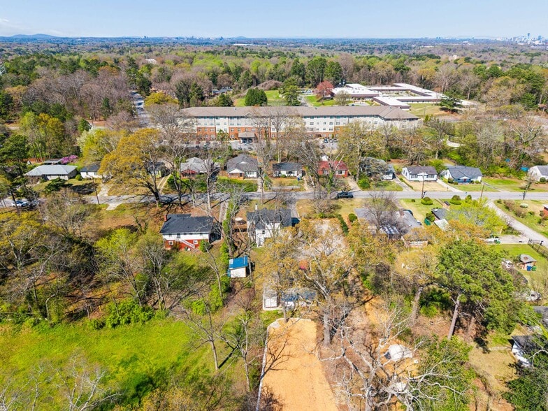 More Photos Of 1860 Penelope Rd NW, Atlanta Hospitality For Sale