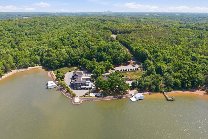 More Photos Of 9715 Nine Eagles Ln, Charlotte Specialty For Sale
