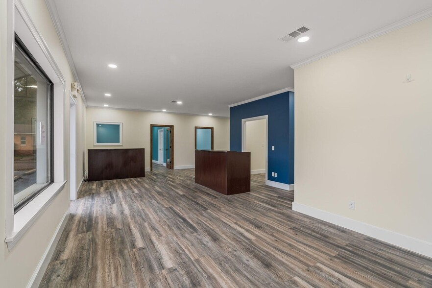 More Photos Of 2767 MS-15, Bay Springs Office For Sale